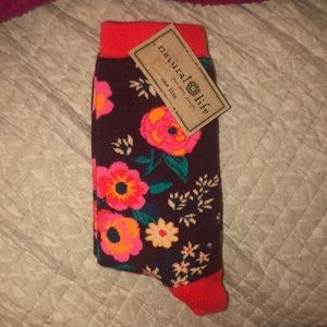 natural life crew socks